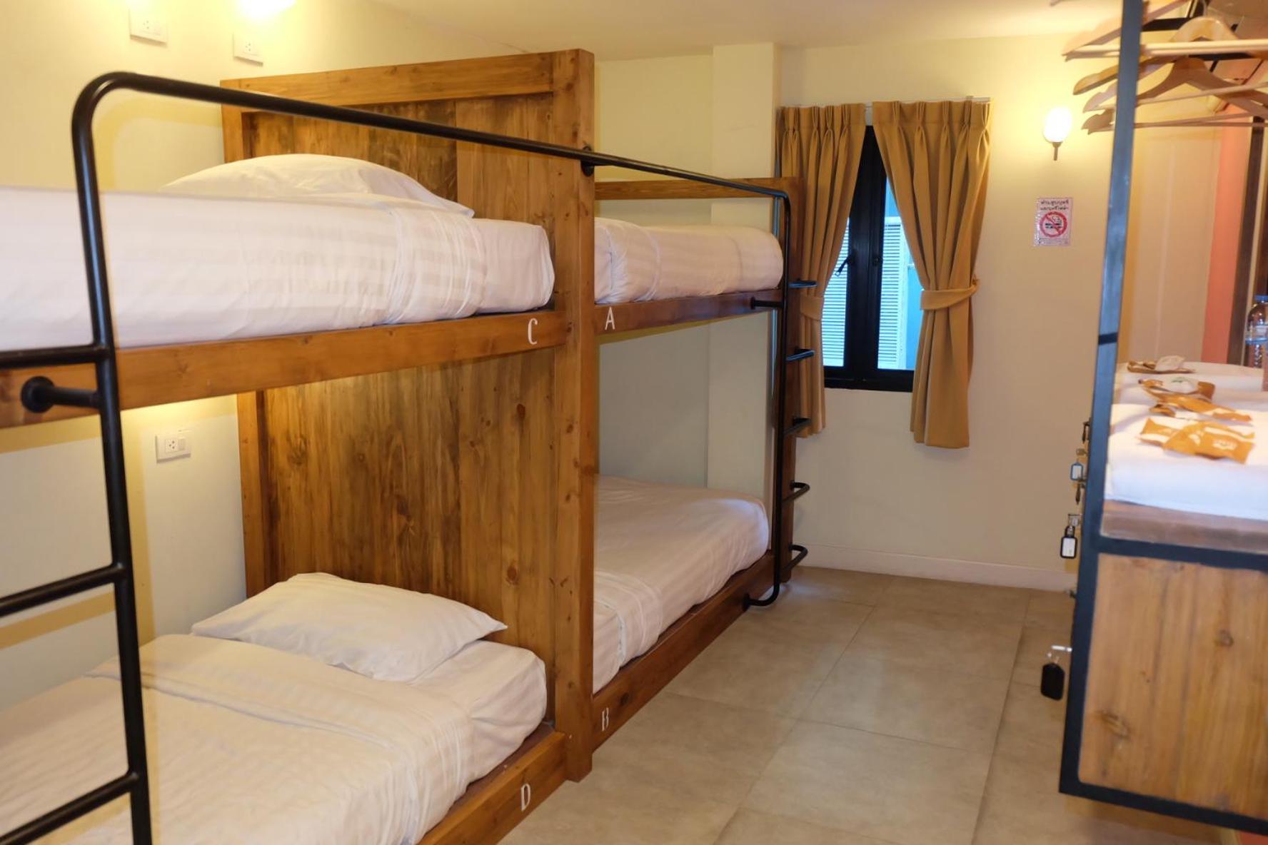 Siri Poshtel Bangkok Hostel Kültér fotó
