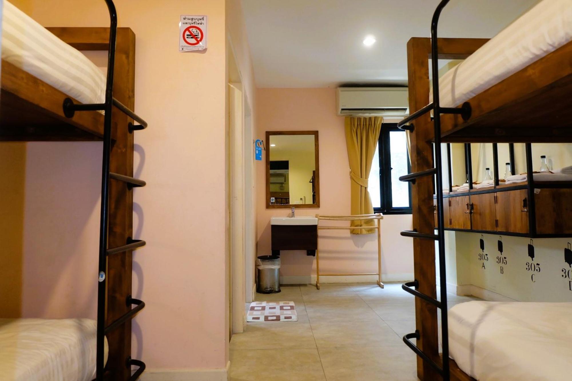 Siri Poshtel Bangkok Hostel Szoba fotó